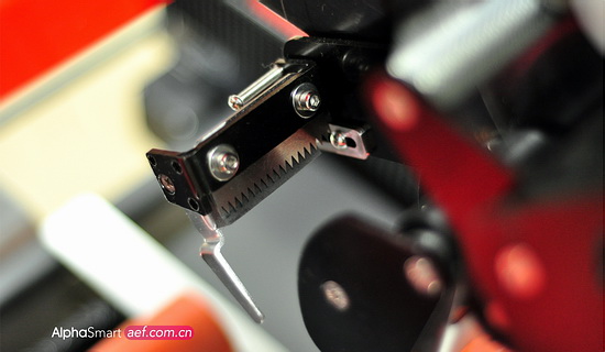 封箱机刀片保护装置